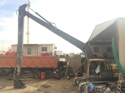 Long-reach excavator (18m)